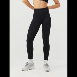 Outdoor Voices SeamlessRib 7/8 Legging NWT black